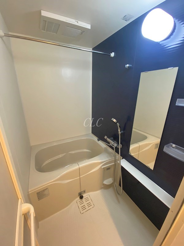バス・シャワールーム　同仕様参考写真