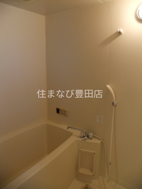 バス・シャワールーム　同型別部屋写真