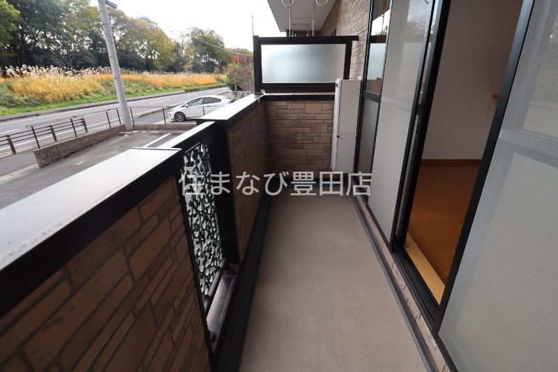 バルコニー　同型別部屋写真