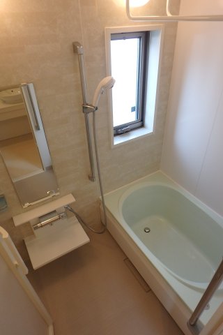 バス・シャワールーム　※参考写真（E２号室）
