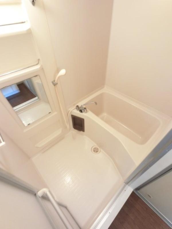 バス・シャワールーム　※仕様が異なる場合が御座います