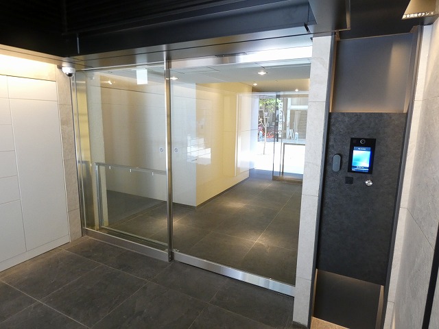 エントランス　エントランス