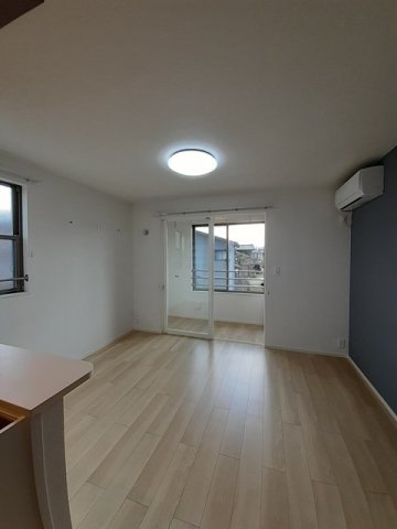 居室・リビング　ゆったりとした居間です