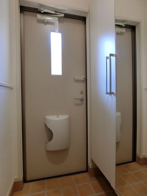 玄関　図面と現状に相違がある場合には現状を優先