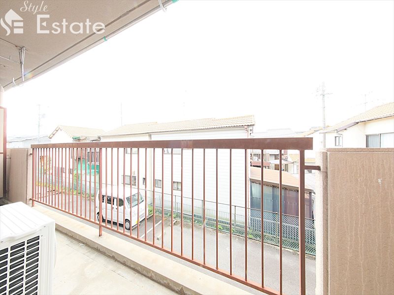 バルコニー　日当たり良好バルコニー