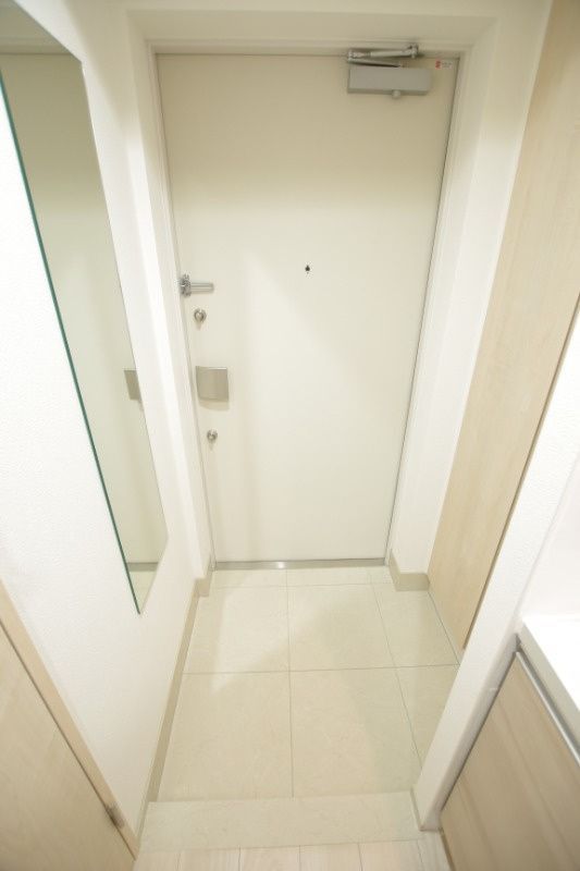 玄関　フュージョナル王子HY’s　北区堀船1