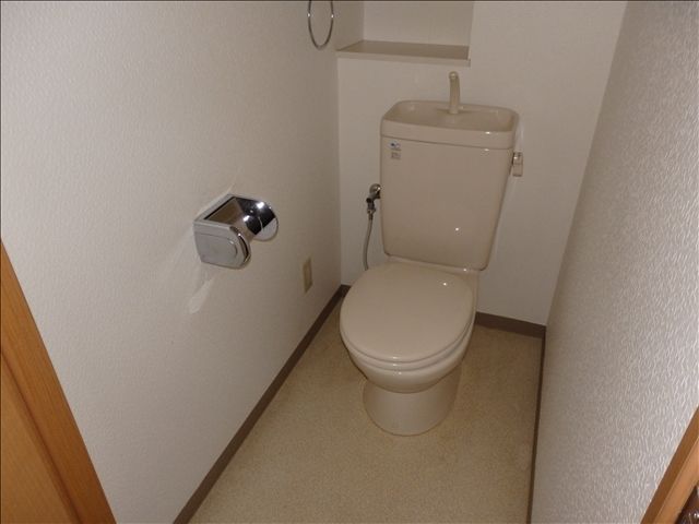 トイレ　シンプルで使いやすいトイレです