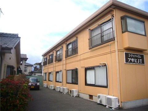 建物外観　外観　南向きのアパートです。