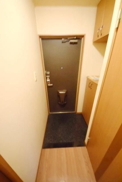 玄関　※内装工事中です