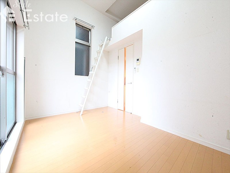 居室・リビング　内装