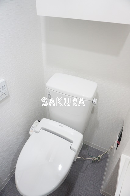 トイレ　落ち着いた色調のトイレです♪