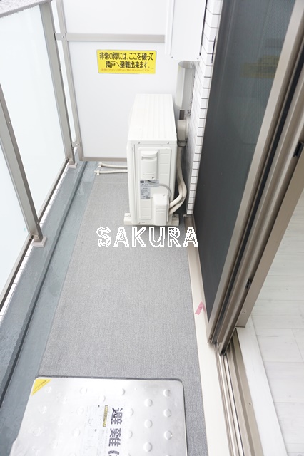 バルコニー　暖かな日差しのふりそそぐバルコニー♪