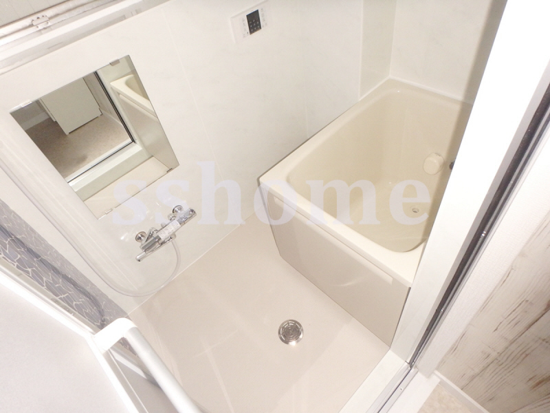 バス・シャワールーム　追い焚き機能付きバス☆