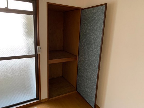 収納　※別号室の写真です