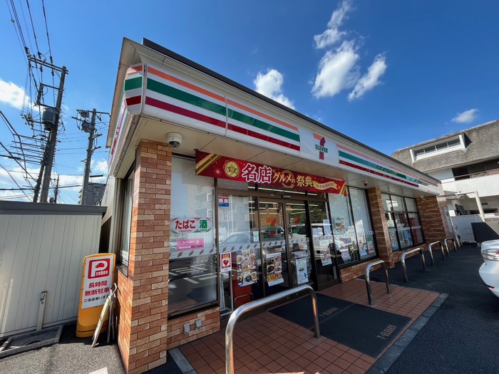 コンビニ　セブンイレブン入間豊岡東店（コンビニ）まで600m