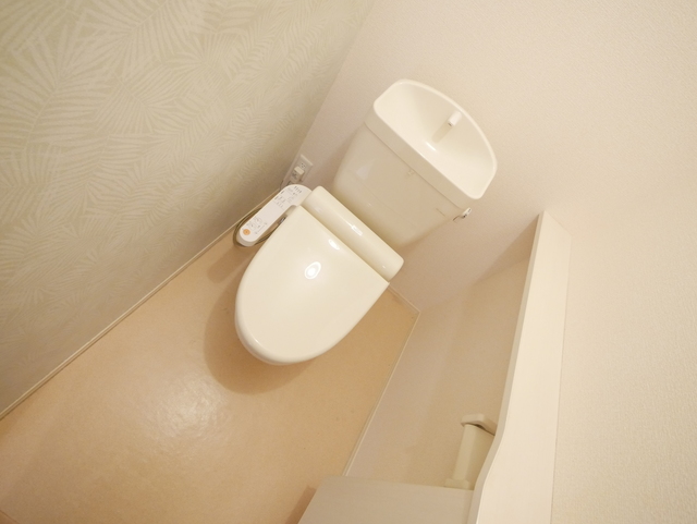 トイレ　★うれしい温水洗浄便座のトイレです★