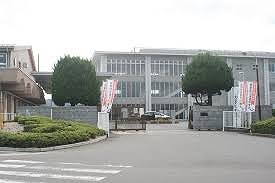 中学校　美里中学校（中学校）まで2800m