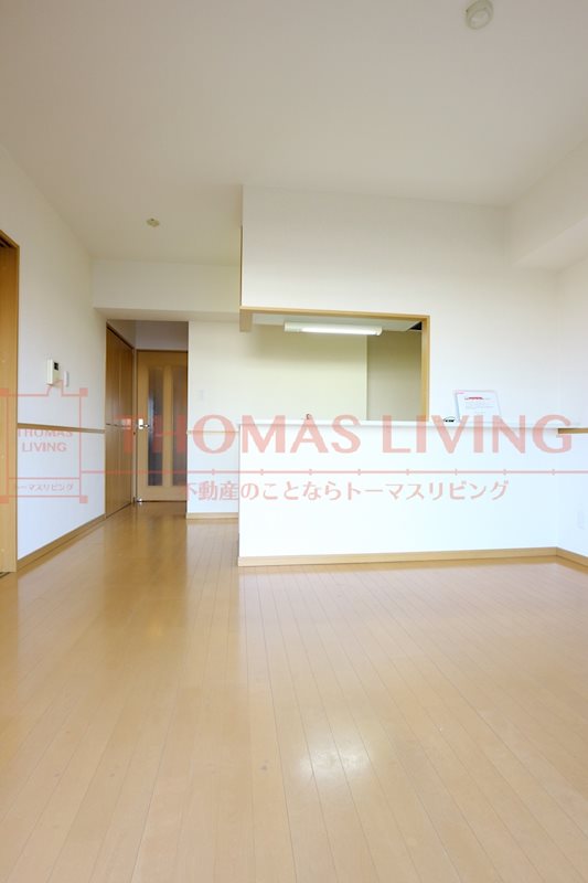 居室・リビング　ダイニングテーブルを置いてご利用いただけます。