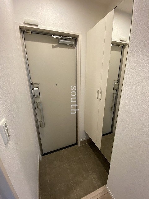 玄関　シューズＢＯＸ付きの玄関