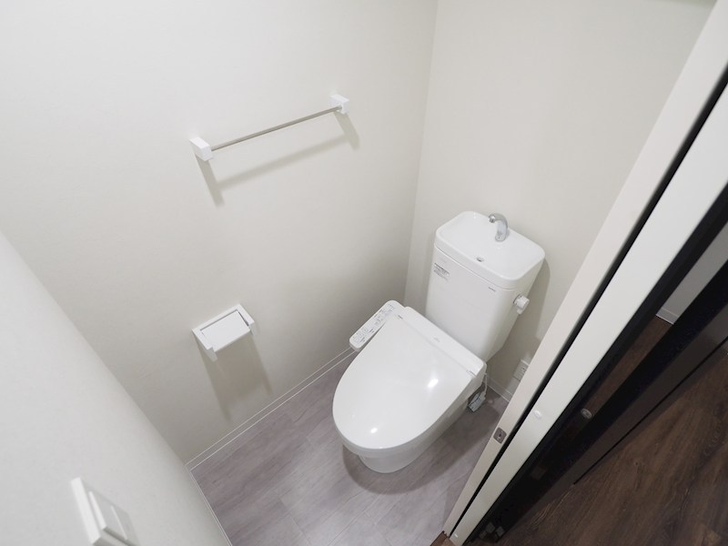 トイレ　ウォシュレット付きのトイレです。