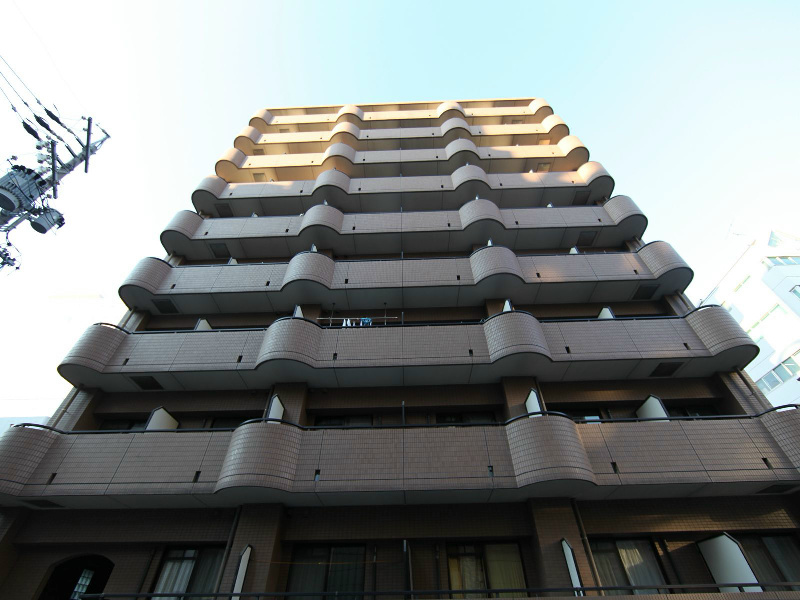 建物外観　外観　オートロック　防犯カメラ付　光ファイバー　ＢＳ対応