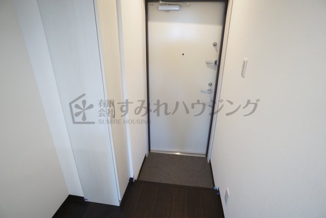 玄関　参考、同建物・反転間取りの号室