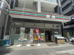コンビニ　セブンイレブン中央区新川2丁目店（コンビニ）まで125m