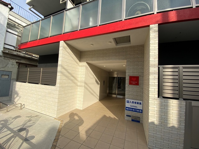 ロビー　★ ★ 口コミ２００件以上　評価４.９のお店 ★ ★