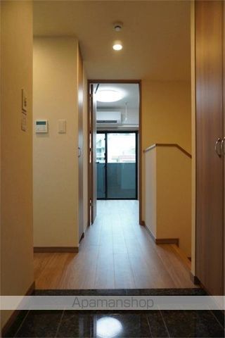 ルーブル川崎鷺沼の玄関写真