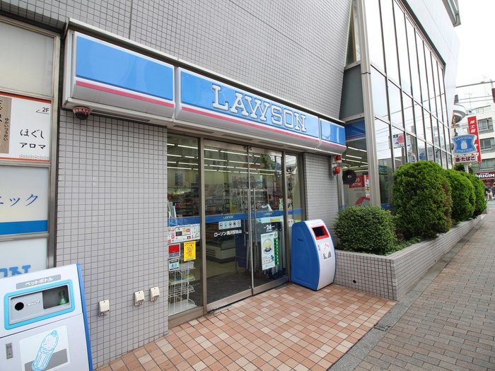 コンビニ　ローソン 奥沢駅前店（コンビニ）まで110m