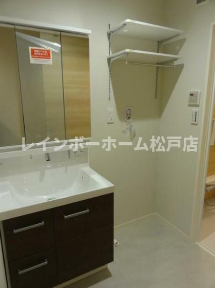 洗面設備　忙しい朝には欠かせない洗面所です