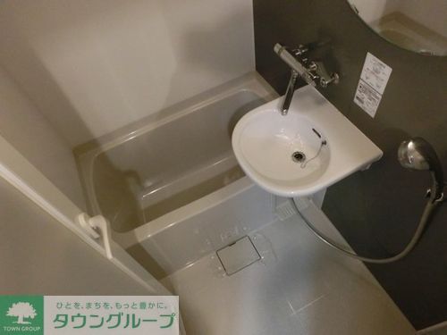 バス・シャワールーム　洗面