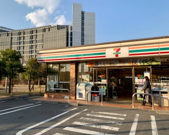 コンビニ　セブンイレブン 葛飾小菅2丁目店（コンビニ）まで210m