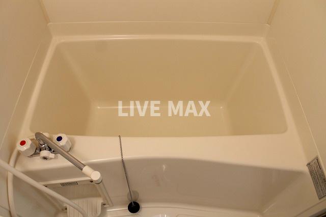 バス・シャワールーム　※別部屋のお写真になります