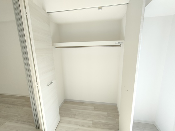 収納　※別部屋の写真です