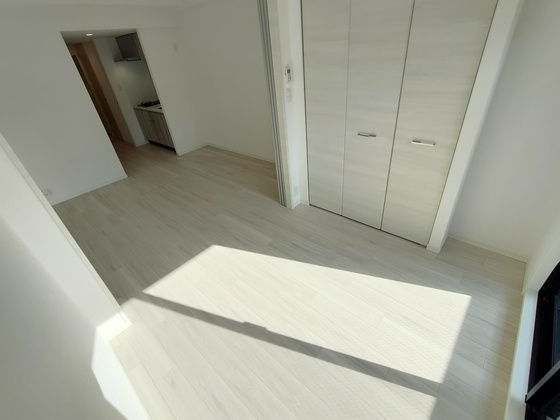 居室・リビング　※別部屋の写真です