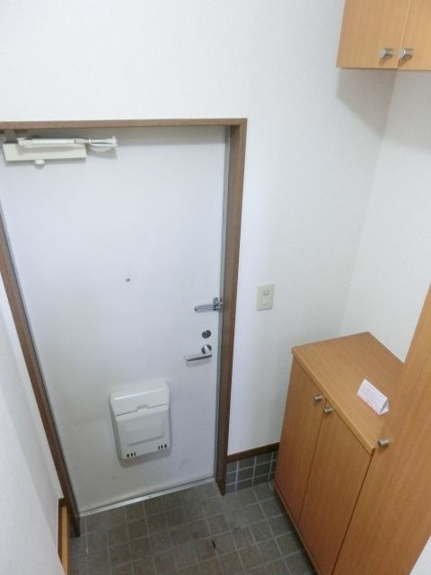 玄関　シューズボックス付きの玄関です