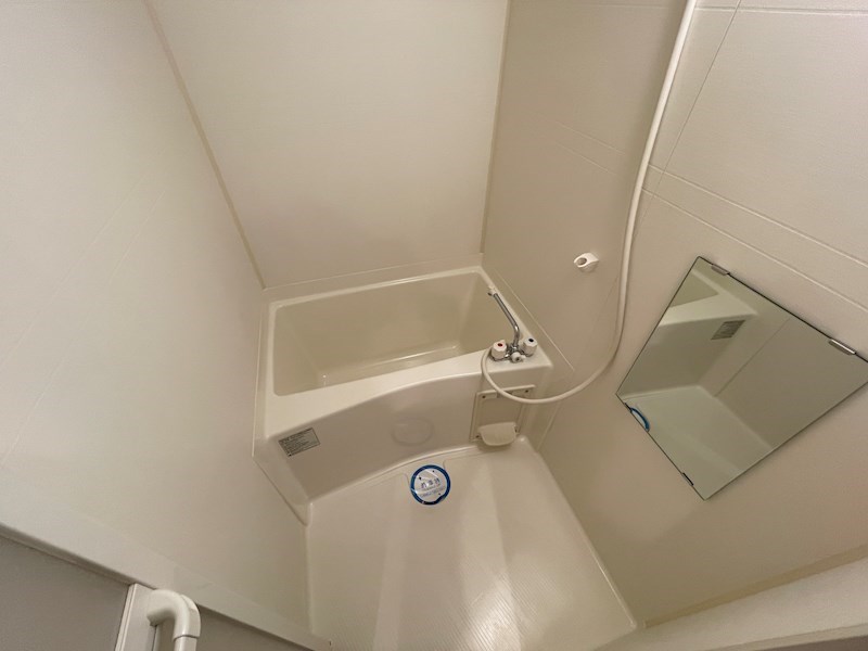 バス・シャワールーム　別部屋のお写真です。ご参考までに！