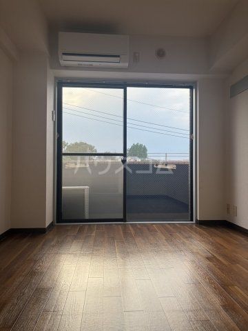 ペガサスマンション生田の居間写真