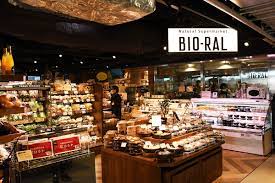 スーパー　ライフビオラル下北沢駅前店（スーパー）まで180m