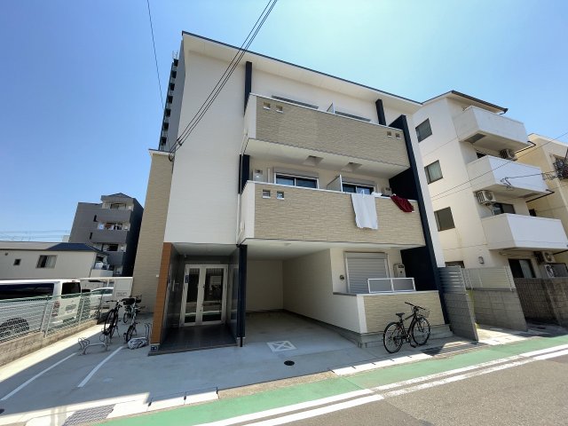 建物外観　落ち着いた雰囲気の外観です