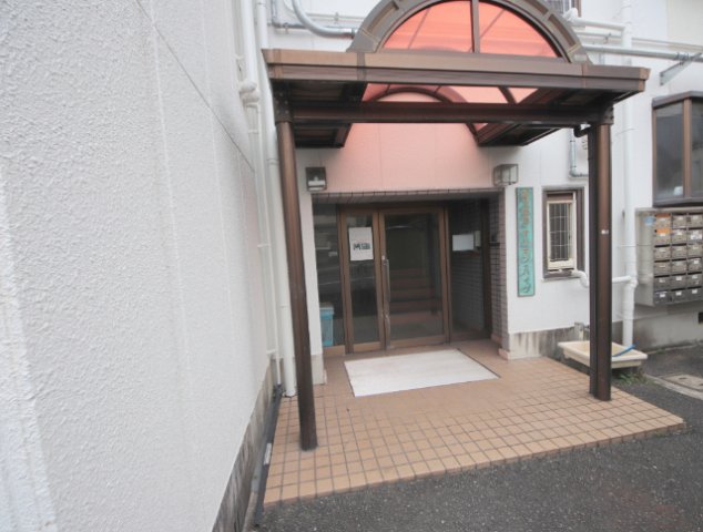 エスティライフあやめ池の外観写真