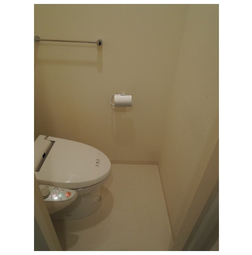 トイレ　【ルクレ堺筋本町レジデンス】コンパクトで使いやすいトイレです