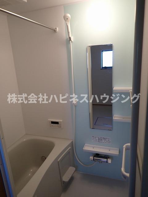 ボヌールメゾンAの風呂写真