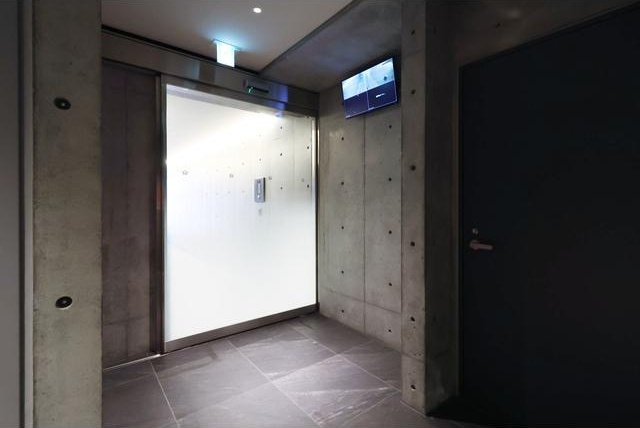 ZONNA神戸磯上通の外観写真