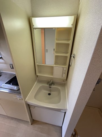 ADORERの内装写真