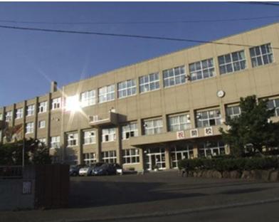 小学校　札幌市立富丘小学校（小学校）まで309m
