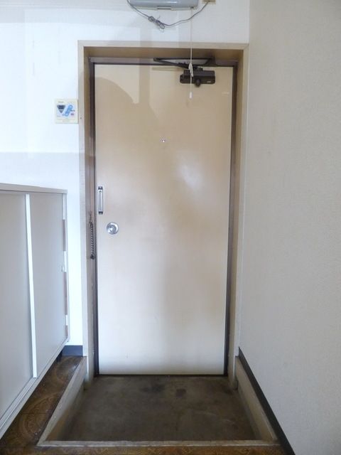 玄関　別のお部屋のイメージ写真