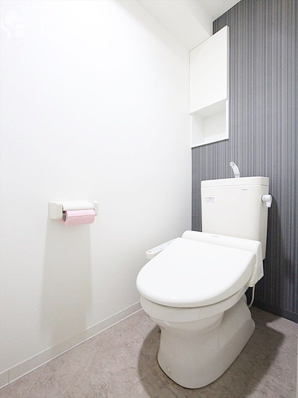 地下鉄名城線 矢場町駅 徒歩5分 9階建 築13年のトイレ写真