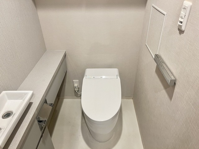 ドレッセ都立大学のトイレ写真